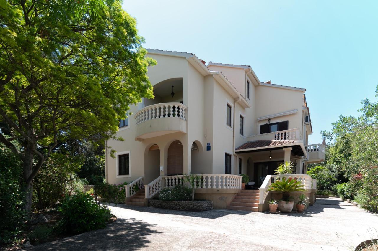 Apartments Rozelyn Ugljan Exterior foto
